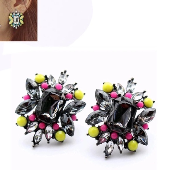 Jewelry - Black Rhinestone Earrings