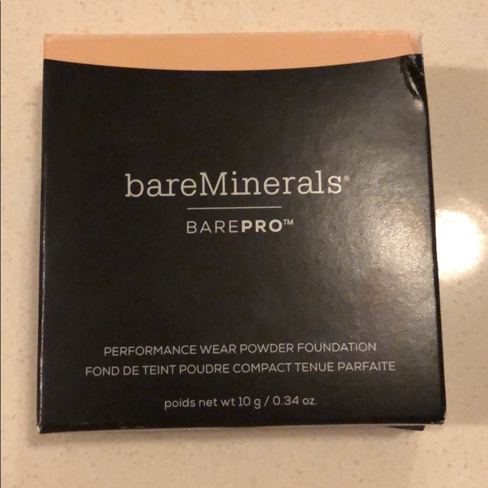 Bare Minerals BarePro Performance PwDR Foundation