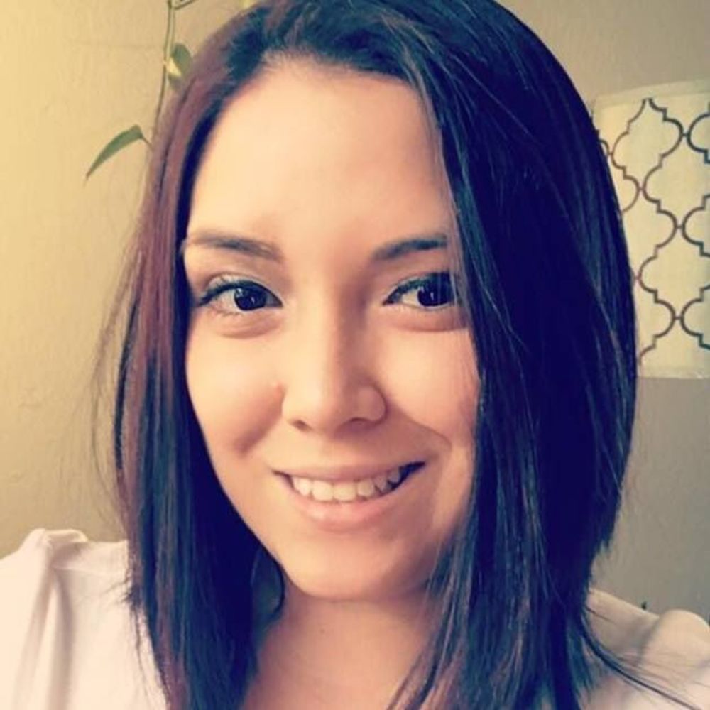 Meet your Posher, Alicia