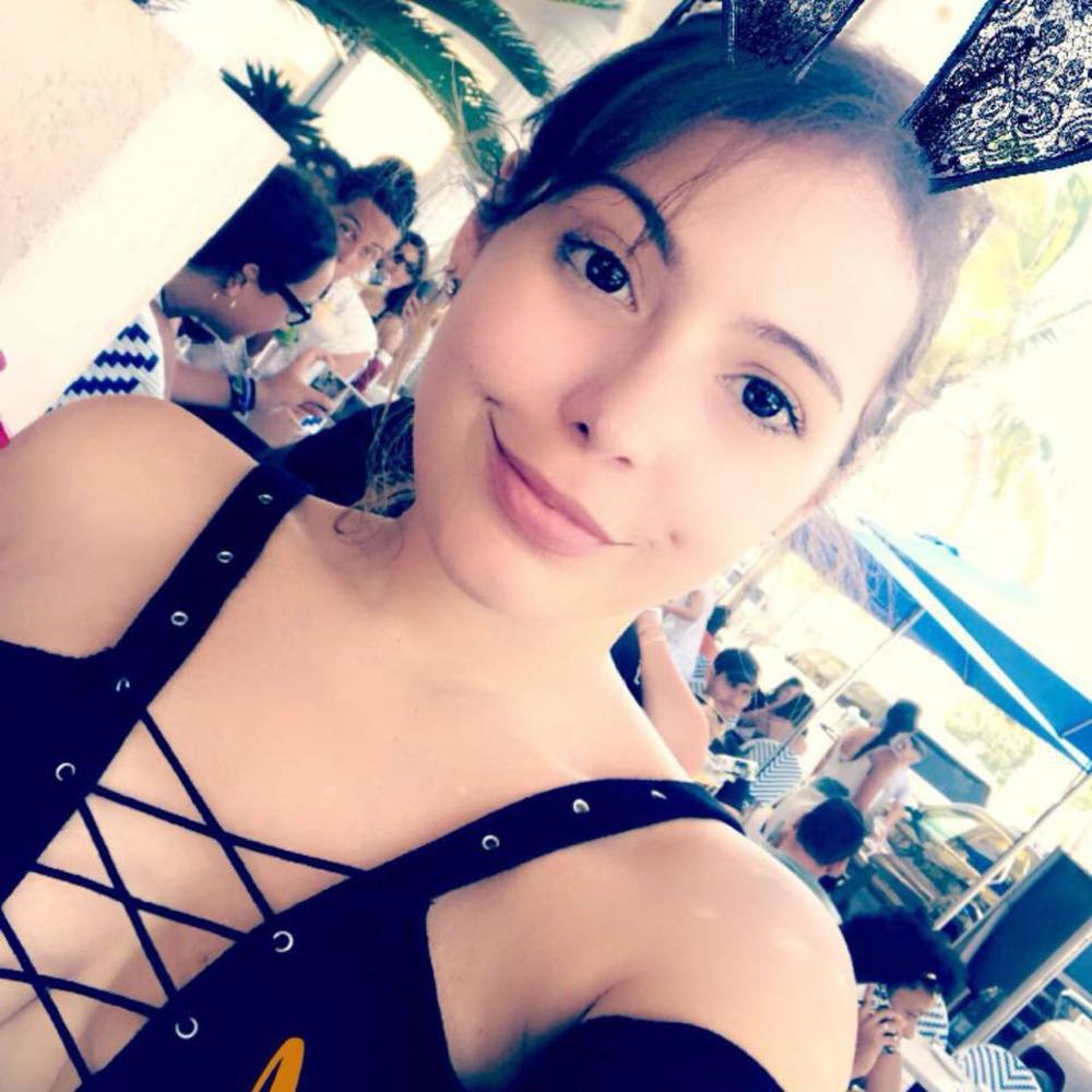 Meet your Posher, María