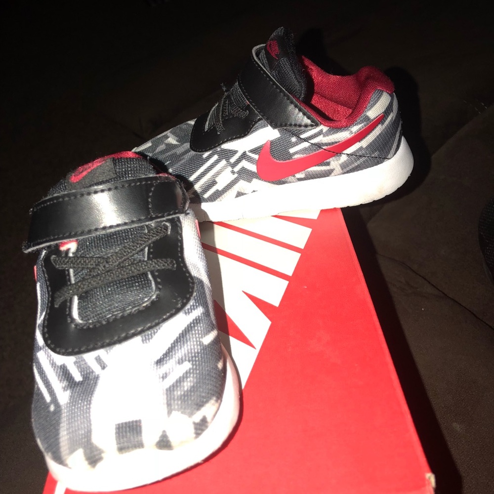 Toddler Nike’s