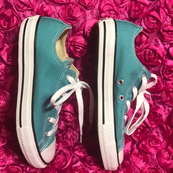 Converse all star ⭐️ sneakers - Picture 2 of 6