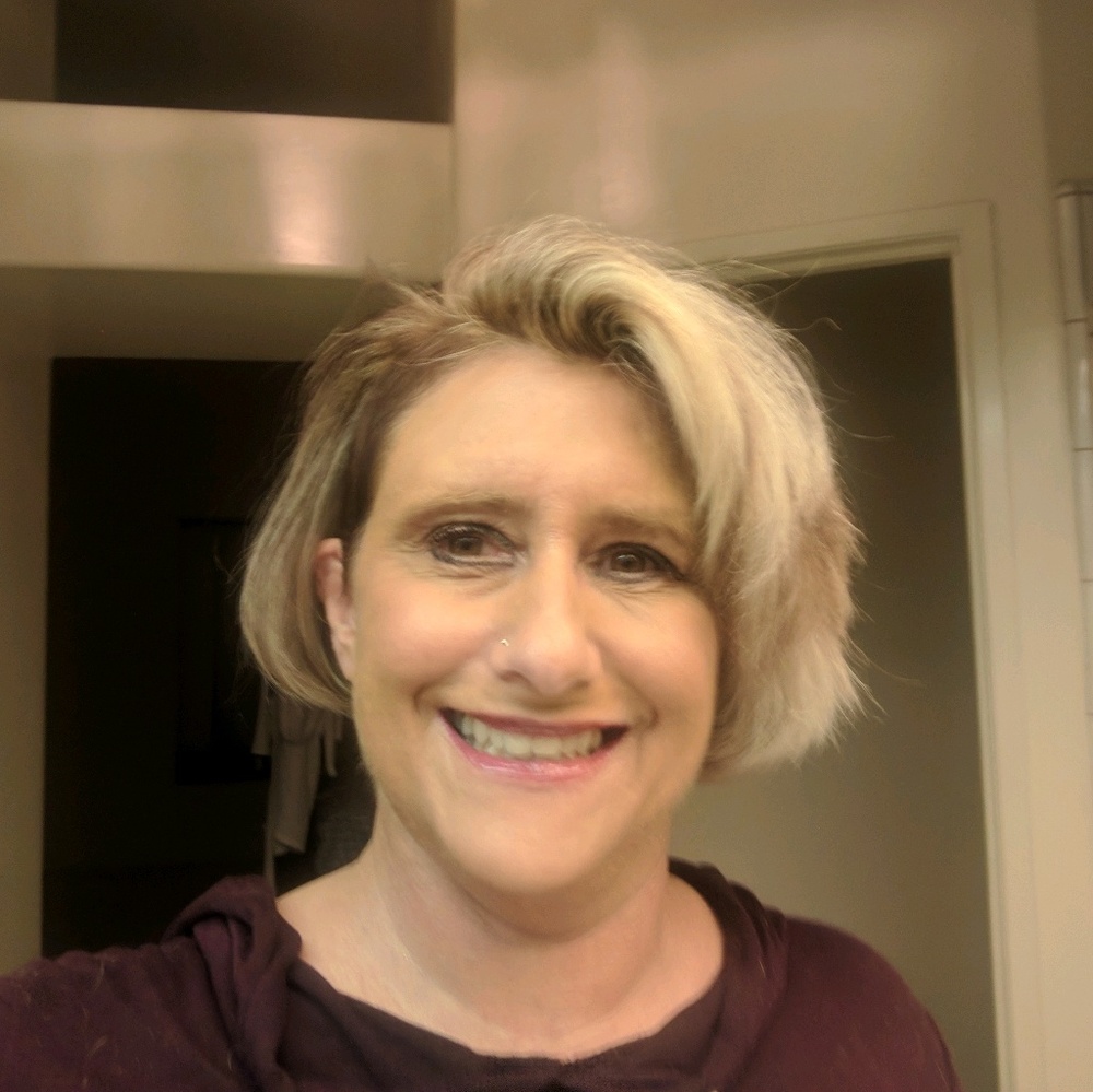 Meet your Posher, Julie