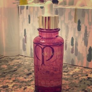 Cle de peau beaute radiant multi repair oil