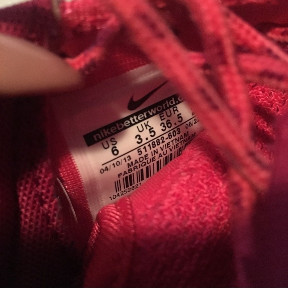 Pink Roshes - Picture 3 of 3