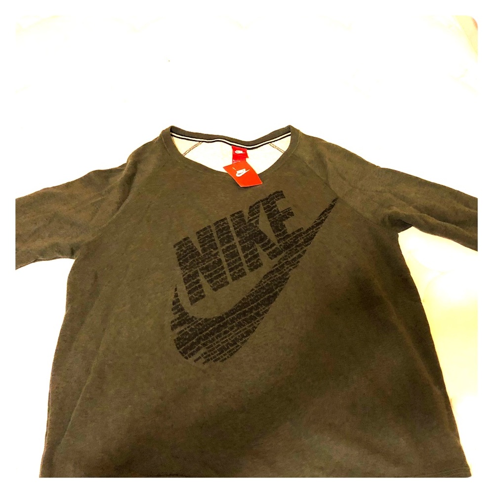 Nike Women’s sweatshirt
