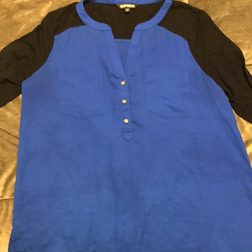 Express large black and blue top