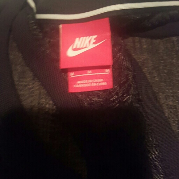 Nike Tank - Picture 3 of 3