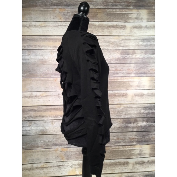 Cut Out Round Neck Long Sleeve Top - Picture 4 of 8