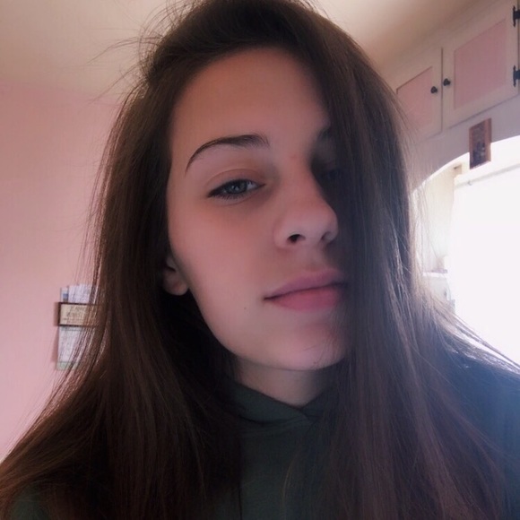 Meet your Posher, Kierstyn - Picture 1 of 1