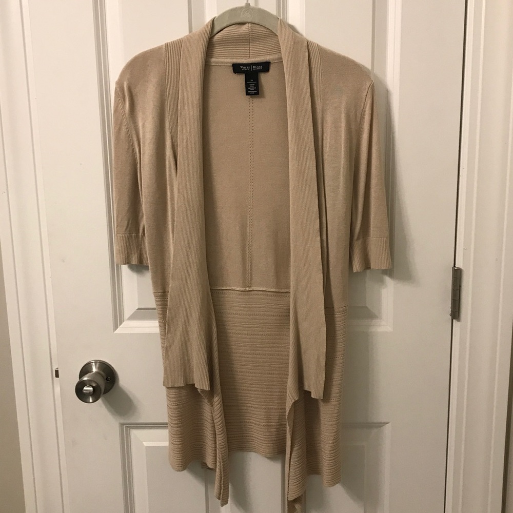EUC Tan/Oatmeal short sleeved WHBM sweater