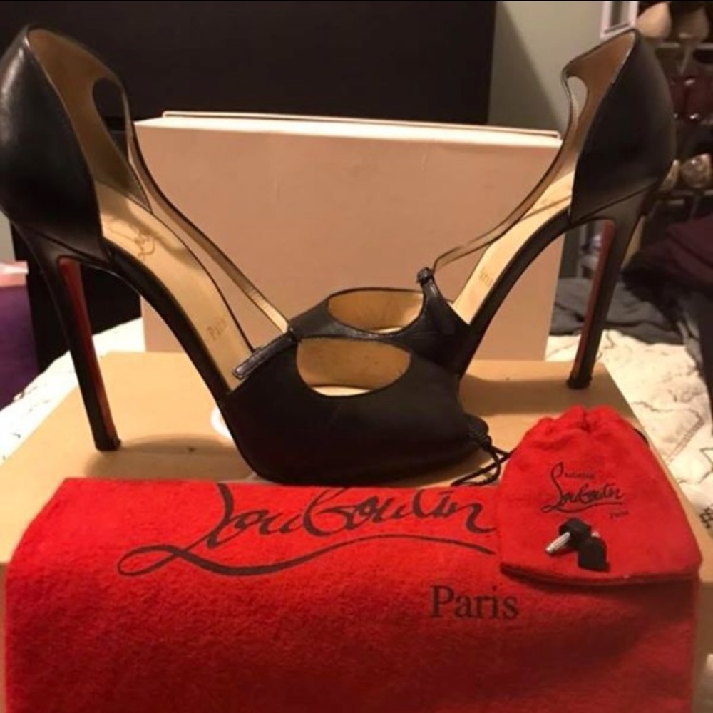 Size6 1/2 Christian Louboutin Black peep toe heels