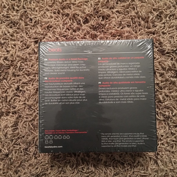 Beats Headphones - Picture 3 of 5