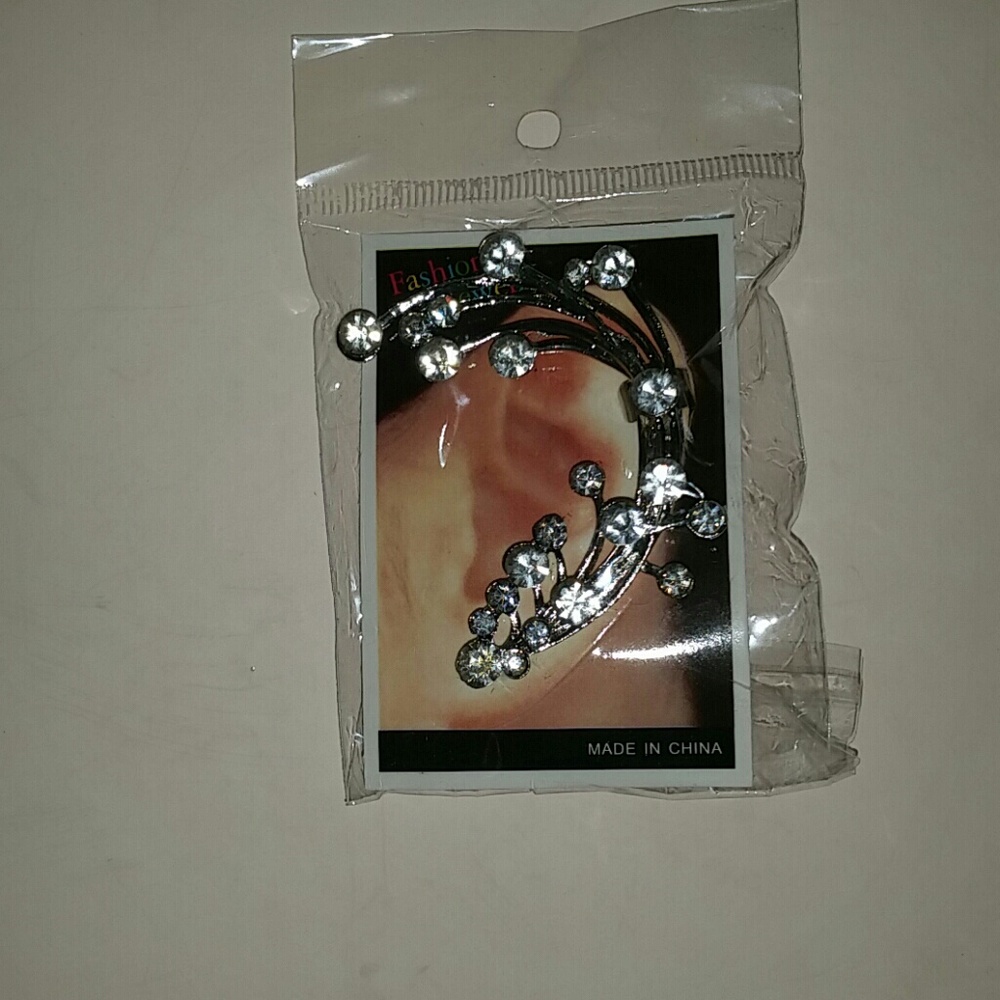 Statement Flare Earring - Picture 4 of 4