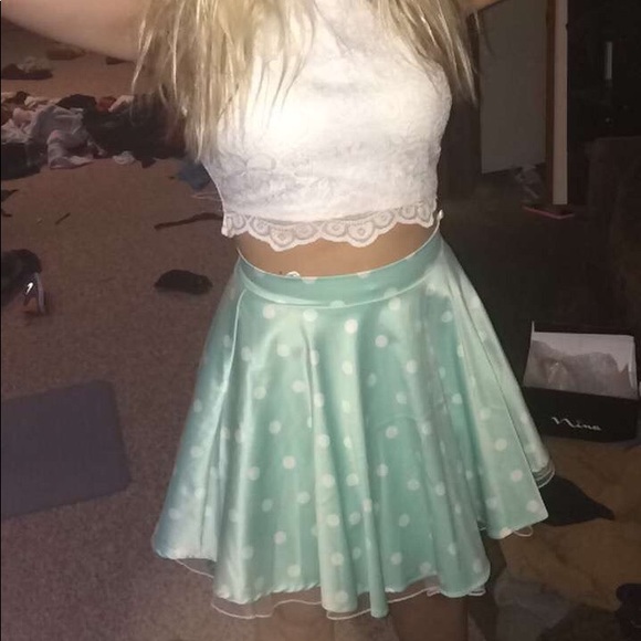 Two piece formal dress - Picture 2 of 3