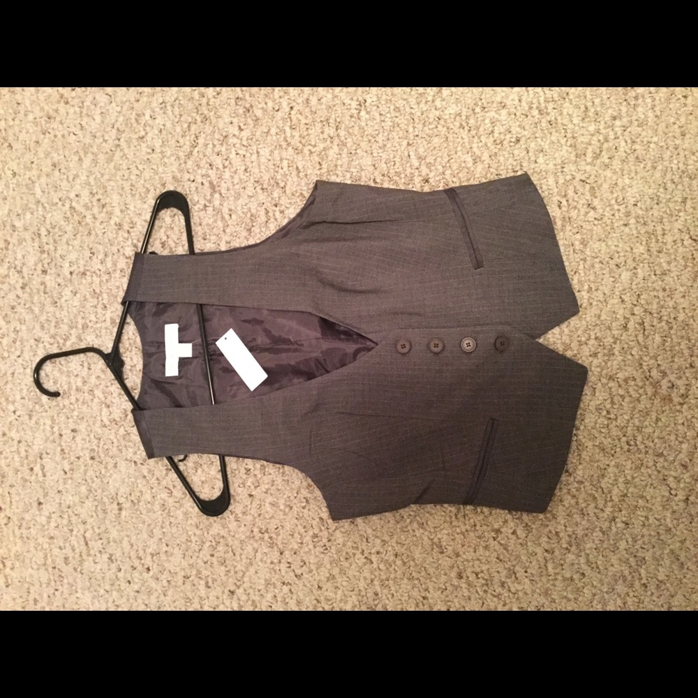 NWT Grey Pinstriped Vest NY &Co. Sz 8