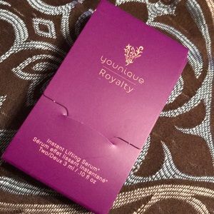 Younique Royalty; Instant Lifting Serum