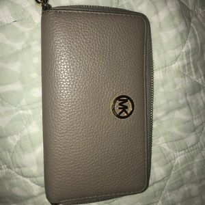 Michael Kors wristlet wallet