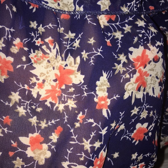 Floral Ruffle Tank Top - Picture 2 of 4