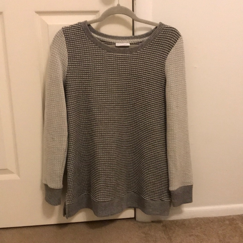 Comfy maternity grey sweater