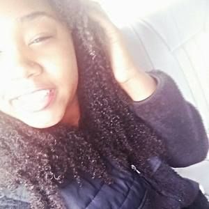 Meet your Posher, Desiree