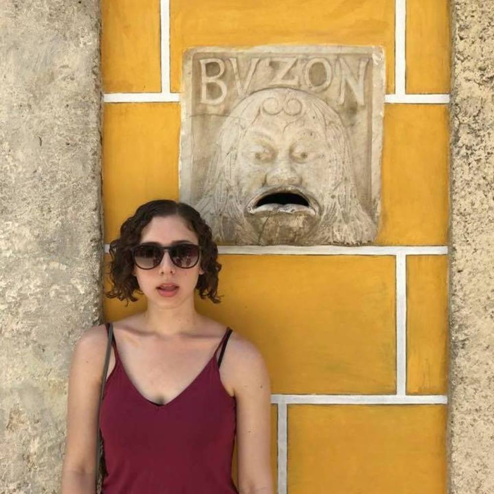 Meet your Posher, Stephanie