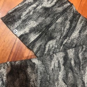 Lululemon hi rise leggings