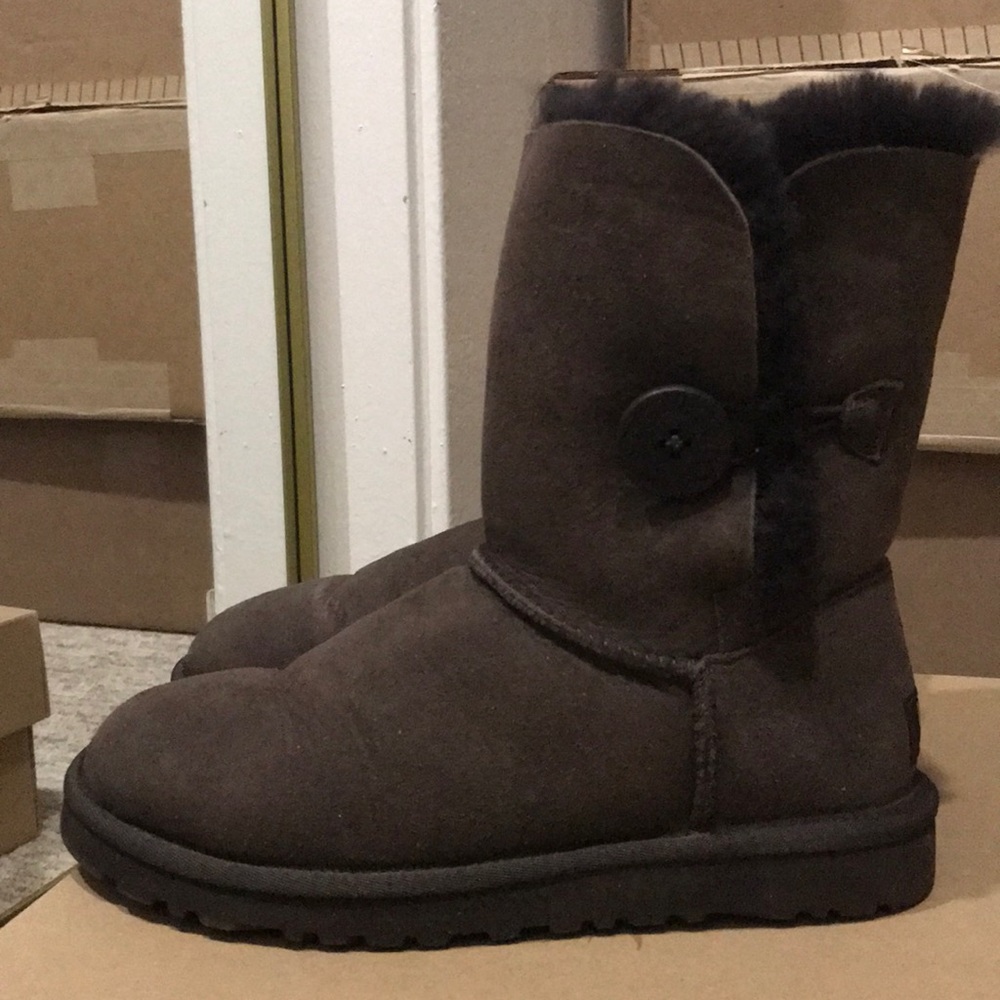 Ugg - Bailey Button Boot - Chocolate - Size 5 - image 1
