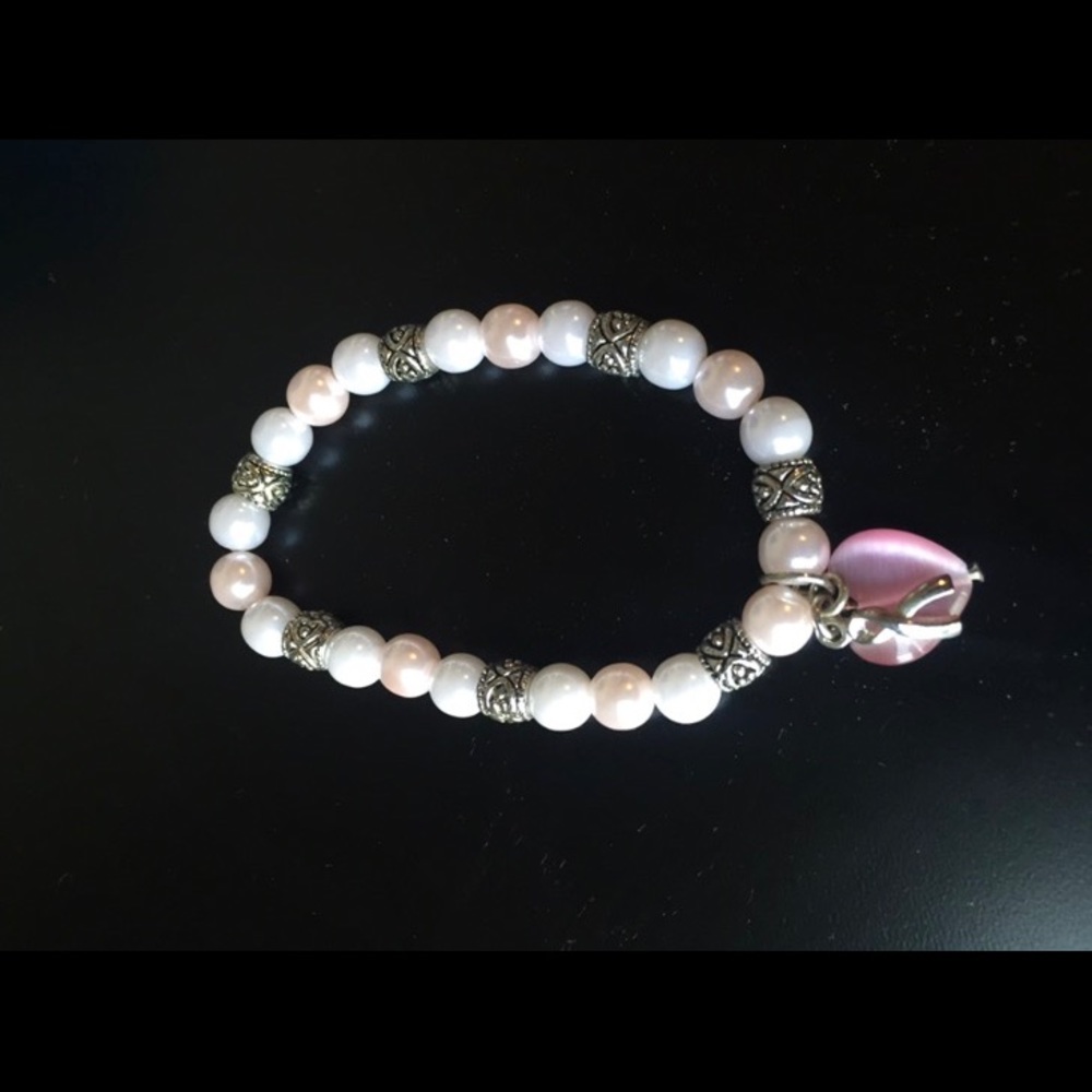 Breast cancer bead bracelet