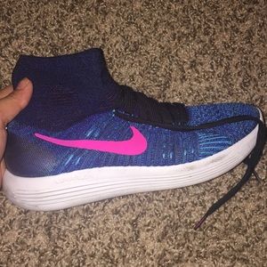 Nike Lunar Epic Flyknits in 5.5