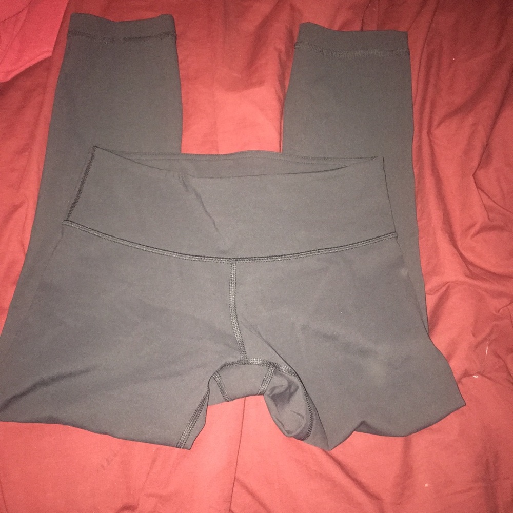 Lululemon yoga pants