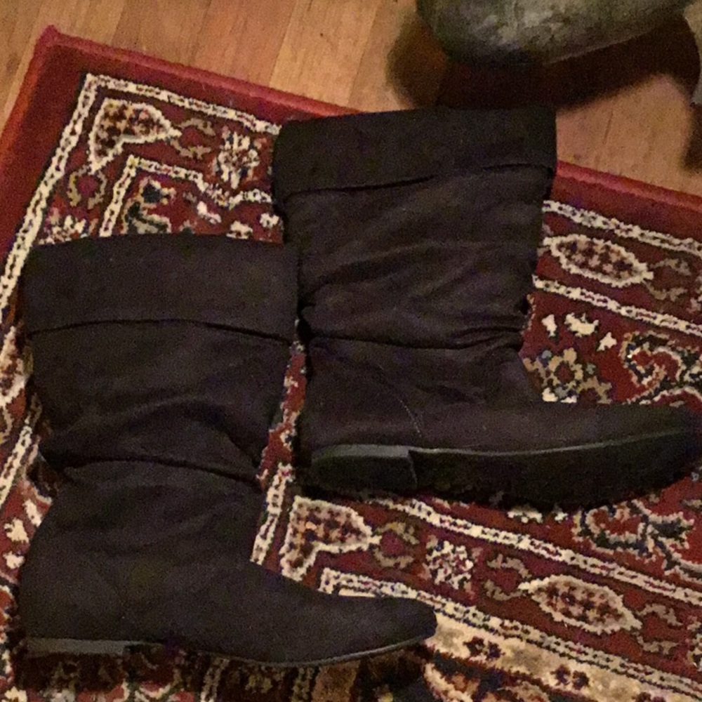 Black boots