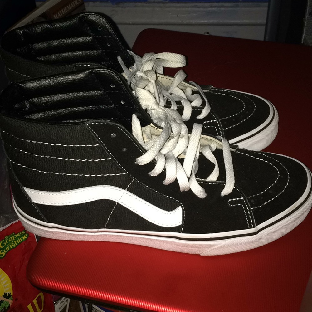 Like new, too small for me and comes with box