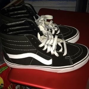 Like new, too small for me and comes with box