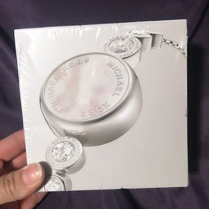 Michael Kors activity tracker