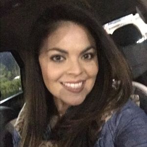 Meet your Posher, Pamela