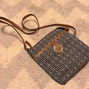 Tommy Hilfiger crossbody