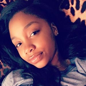 Meet your Posher, Destiny