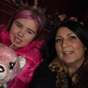 Meet your Posher, Christina