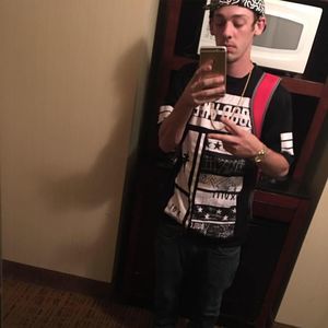 Meet your Posher, Justin