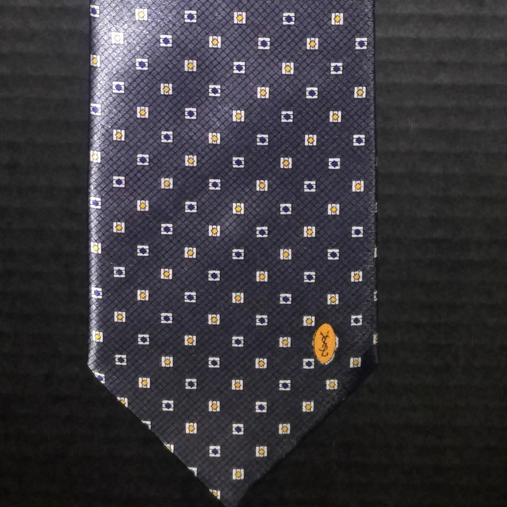 Yves Saint Laurent 100% Silk Vintage Hand Made Tie