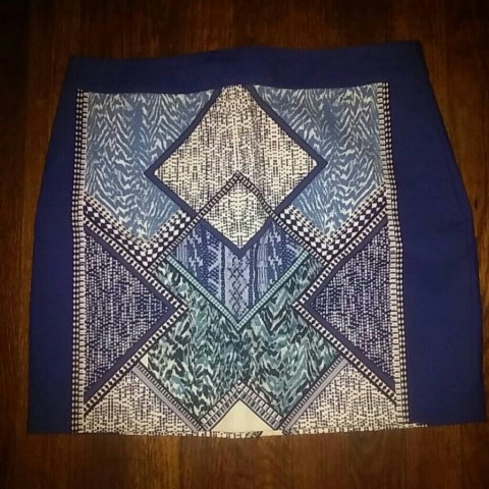 Tribal style mini