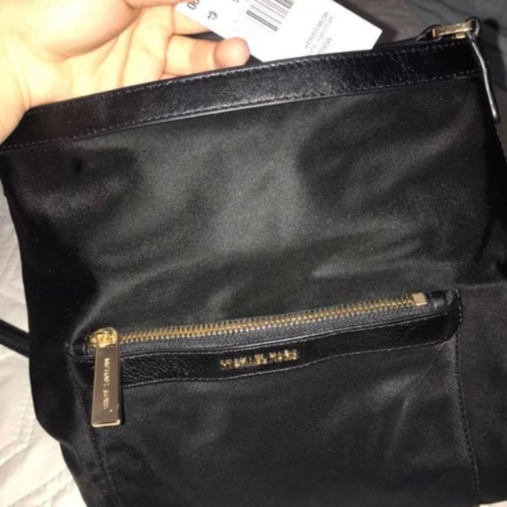 Brand new cross over Micheal Kors bag