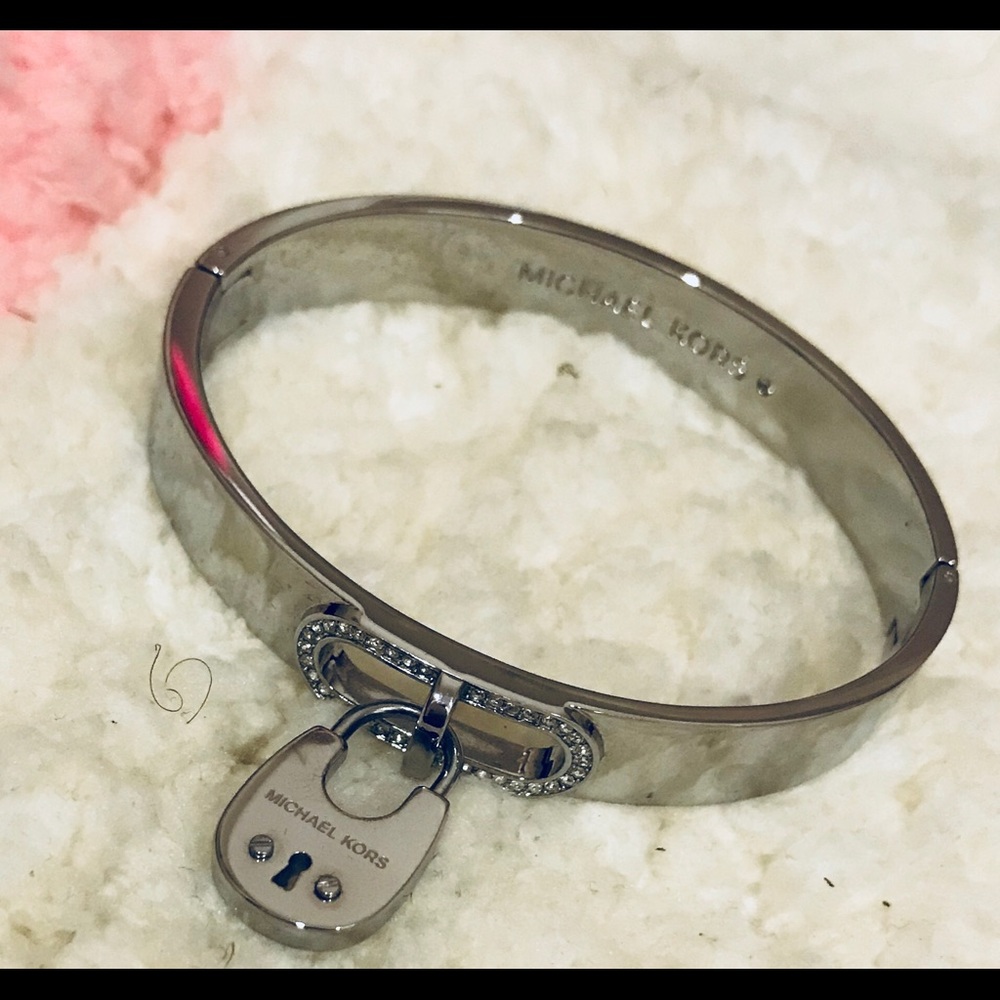 Authentic Micheal Kors bracelet