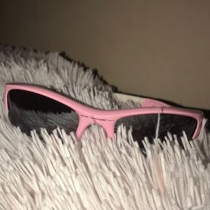 Oakley sunglasses 😎 MAKE OFFERS!!!!😊