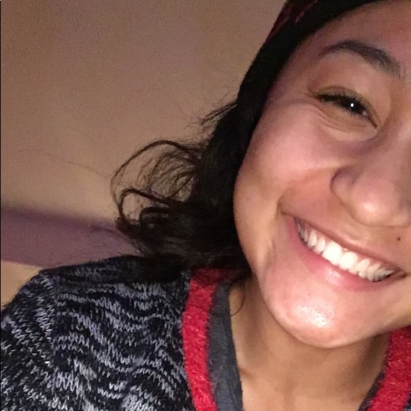Meet your Posher, Mikayla - Picture 1 of 1