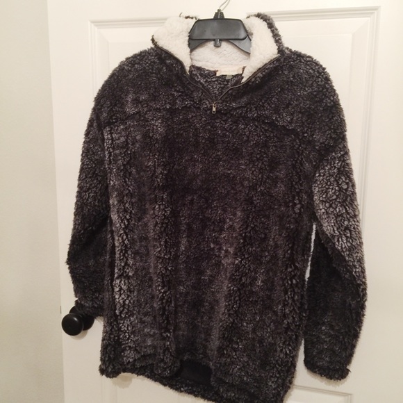 Altar'd State Jackets & Blazers - ✨Altar'd State WUBBY Pullover✨