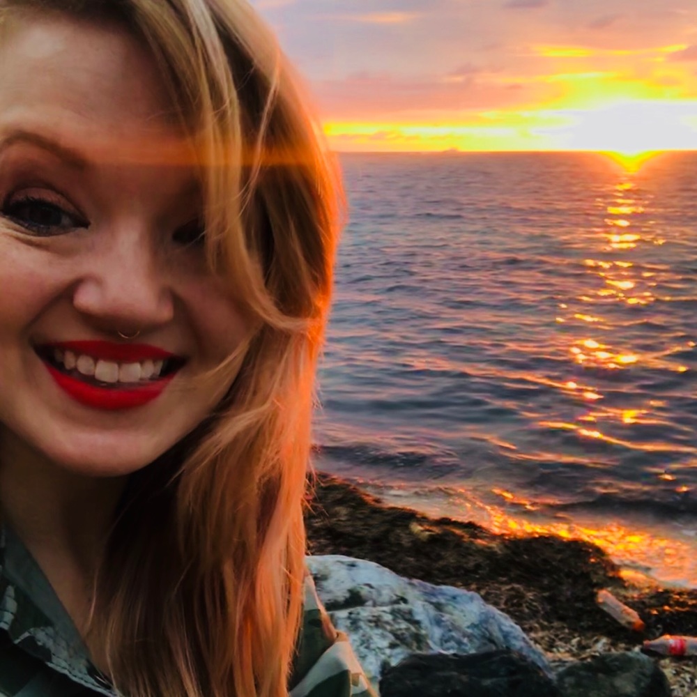 Meet your Posher, Alicia