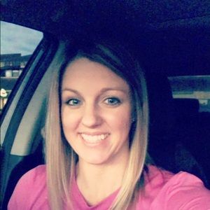 Meet your Posher, Leslie