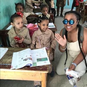 Meet your Posher, Allegra